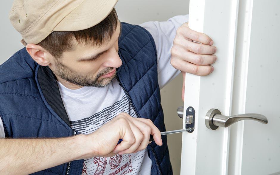 lundi au dimanche serrurier dépannage Montreuil